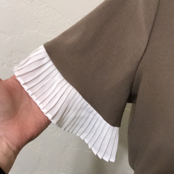 NWT A.U.W Tan blouse shirt with white collar and sleeves size Medium - Picture 6 of 13